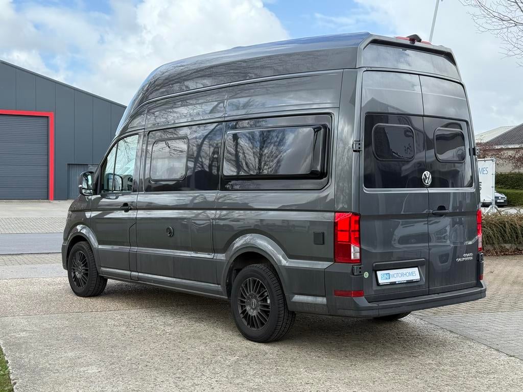 Vw Grand California 600 - Slechts : 3900KM - 170PK - 1HAND, Automaat, Buscamper of Camperbus, Volkswagen, Douche