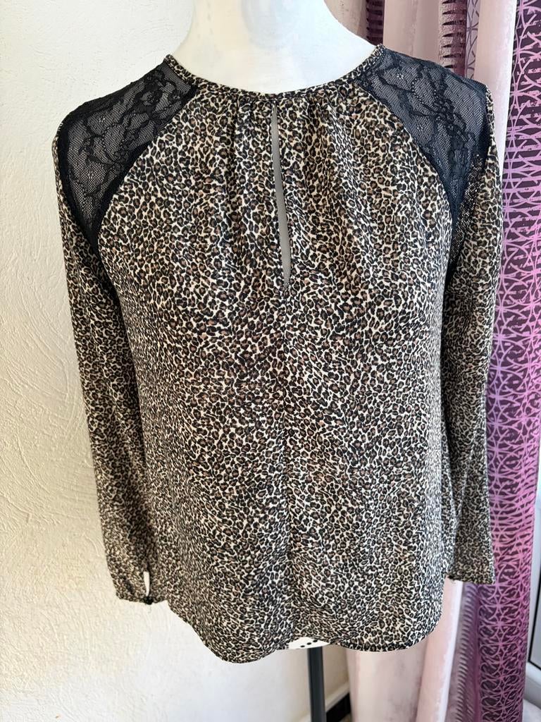 Blouse léopard  Bershka – Taille M, Enlèvement ou Envoi, Comme neuf