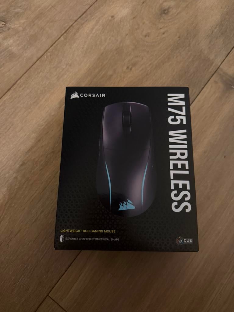 Souris corsair m75, Souris, Enlèvement ou Envoi, Comme neuf, Droitier