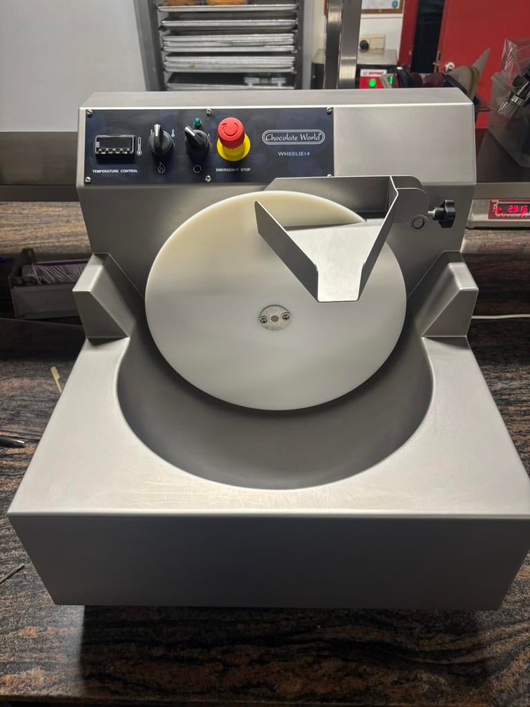 Tempéreuse à chocolat - Chocolate World Wheelie14, Articles professionnels, Horeca | Food, Enlèvement, Boulangerie et Pâtisserie