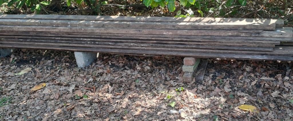 Bois tropical, planches PARAJU et poutres ITAUBA ou MERBAU, 300 cm ou plus, Autres essences de bois, Enlèvement, Utilisé