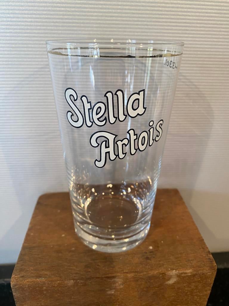 Stella Artois verzamelglas met maataanduiding 33cl., Verzamelen, Ophalen of Verzenden, Gebruikt, Glas of Glazen, Stella Artois