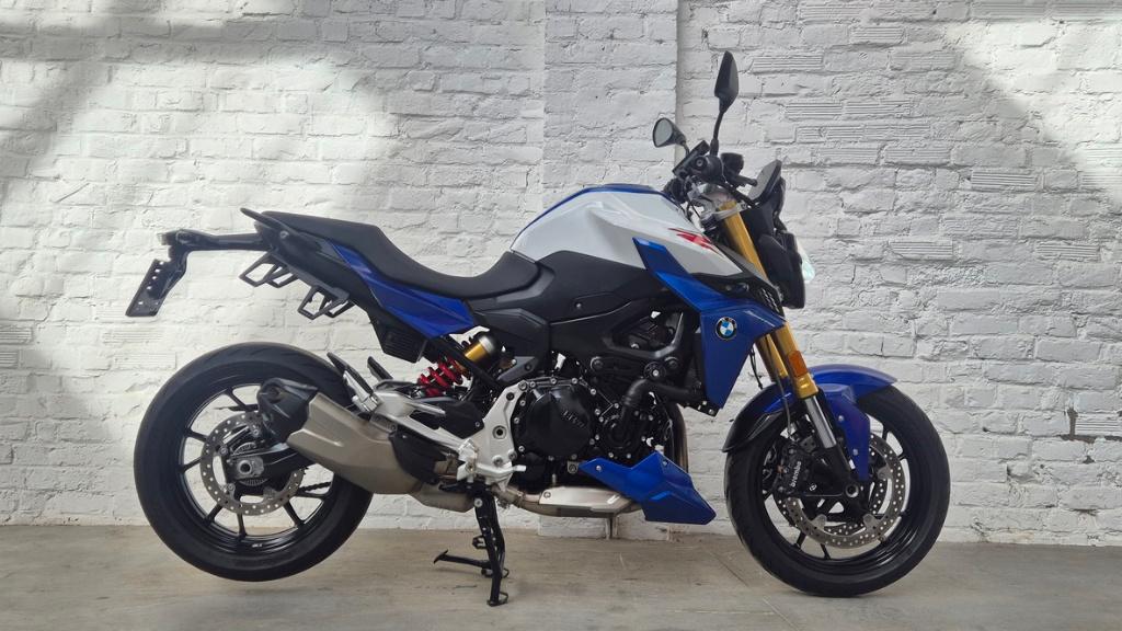 BMW F900R F 900 R – Style Sport – Full Option @motomobilia, 2 cilinders, Motorrijbewijs A, Bedrijf, Meer dan 35 kW