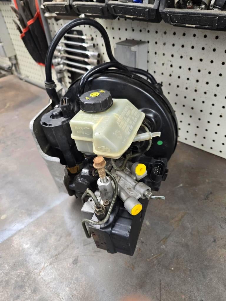 MASTERVAC ABS BLOK VW GOLF 3 VR6, Ophalen, Gebruikt, Volkswagen