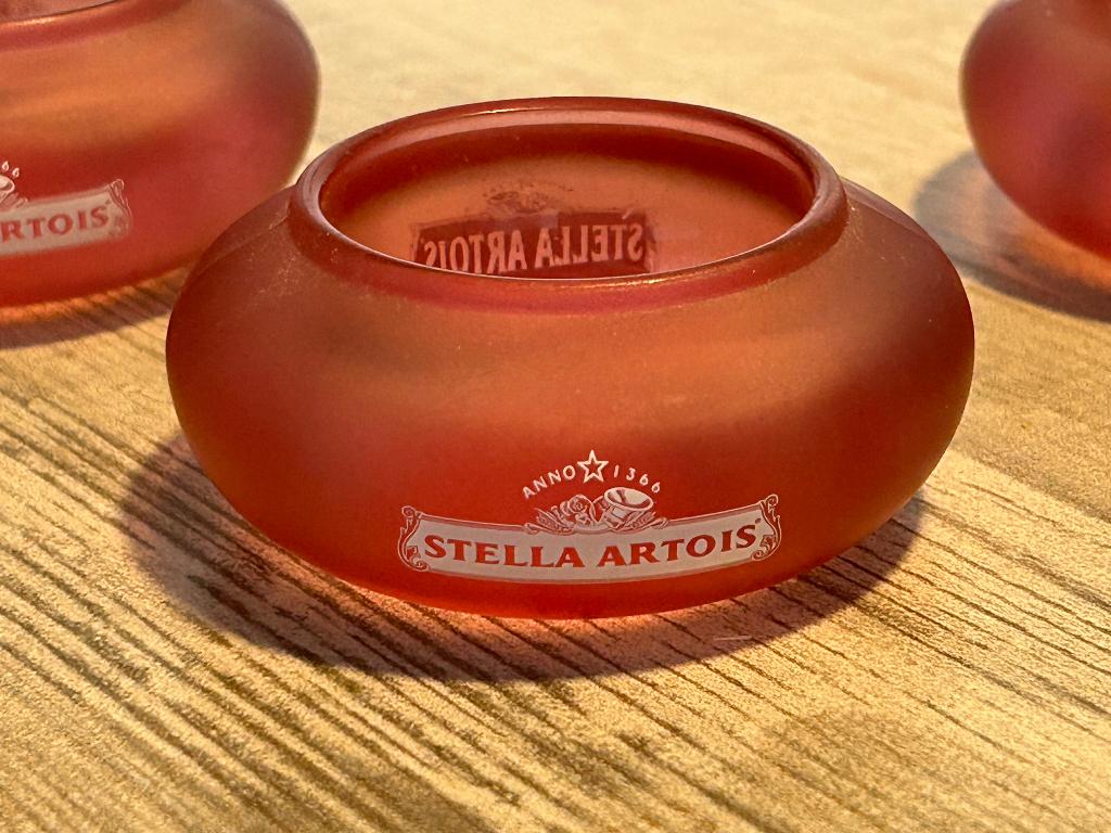 Stella Artois Kaarsjes Houder in Rood Glas , Set van 3 stuks, Verzamelen, Biermerken, Ophalen of Verzenden, Nieuw, Glas of Glazen