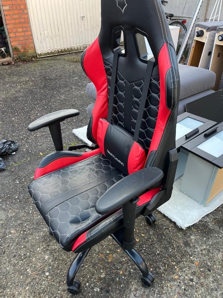 Chaise gamer, Enlèvement, Comme neuf