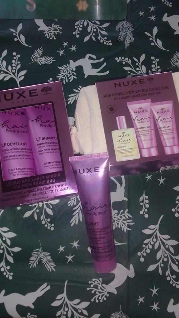 A vendre     champoing  masque     et huile  de la marque n, Handtassen en Accessoires, Uiterlijk | Haarverzorging, Nieuw, Haarverzorger of -hersteller