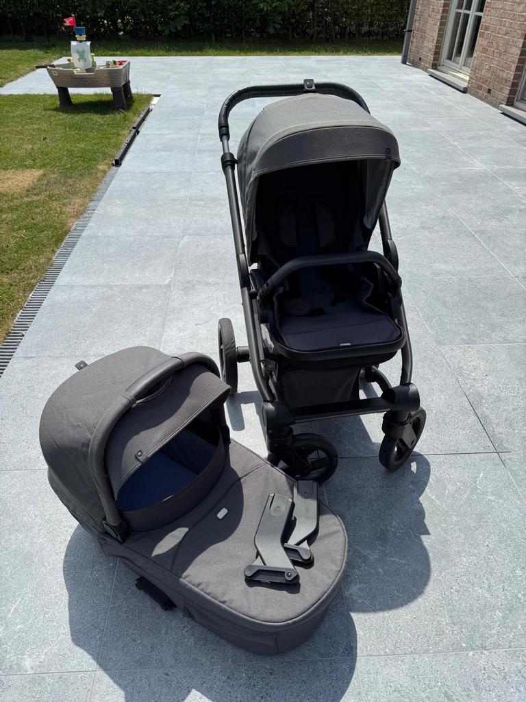 Mutsy Nio kinderwagen + reiswieg, Kinderen en Baby's, Kinderwagens en Combinaties, Gebruikt, Mutsy, Verstelbare duwstang, Ophalen