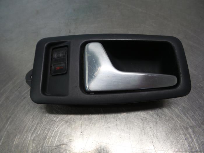 Poignée portière 4portes avant gauche d'un Audi A8 (A8 94-, -, Audi, Utilisé, -
