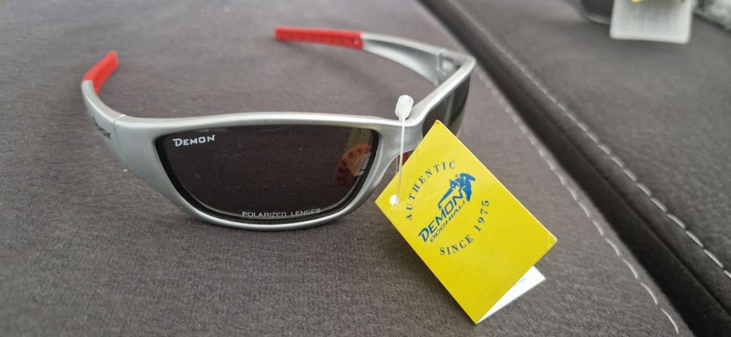 Nieuwe Demon gepolariseerde sportzonnebril met TR90-frame, Ophalen, Zonnebril