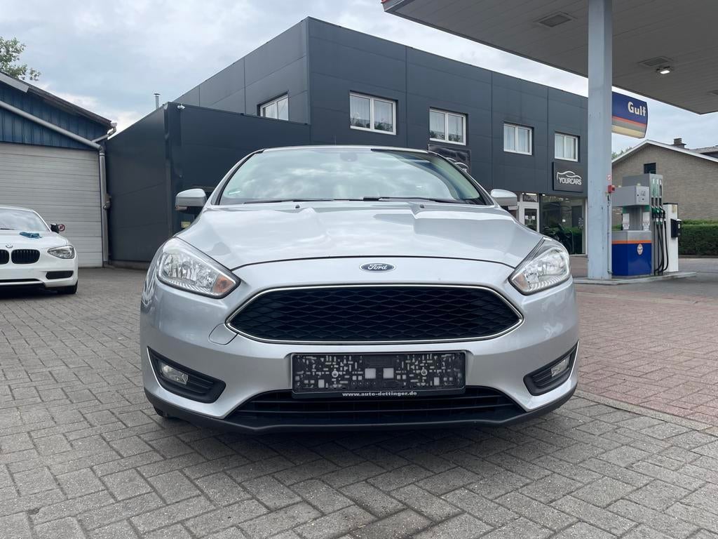 Ford Focus 1.5 - DIESEL - AIRCO - Euro6b - 145.000km - 2015, Focus, Stof, Bedrijf, Zilver of Grijs