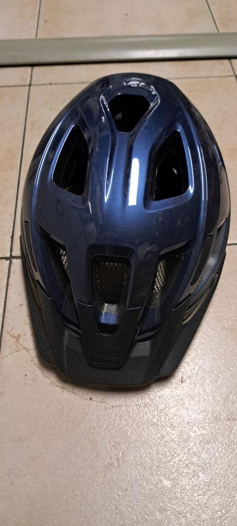 Abus fietshelm, Fietsen en Brommers, Fietsaccessoires | Fietshelmen, Ophalen of Verzenden, Zo goed als nieuw, Abus, XL