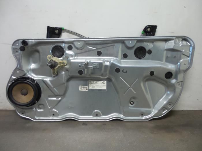 Ruitmechaniek 2Deurs rechts-voor van een Volkswagen Polo (Po, Gebruikt, -, Volkswagen, -