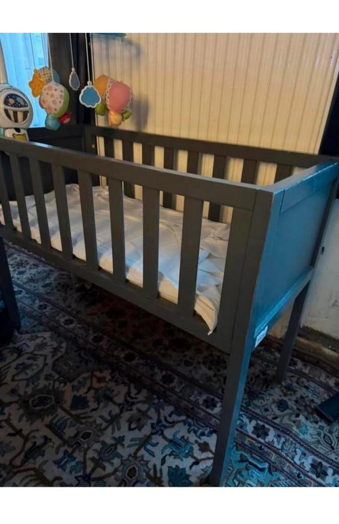 Lit bebe avec matelas, Enfants & Bébés, Berceaux & Lits, Enlèvement ou Envoi, Comme neuf, Lit