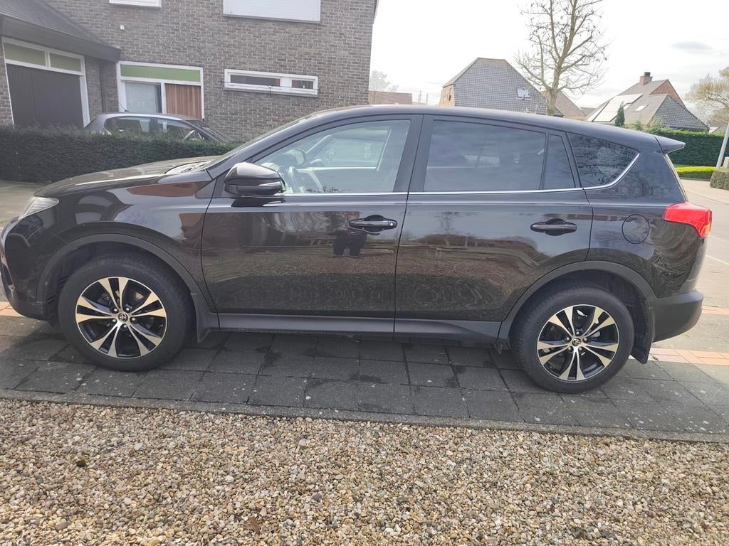 Toyota RAV4 Comfort 2.0D4D 124 ch Diesel, Autos, Toyota, Euro 5, Boîte manuelle, Noir, Diesel