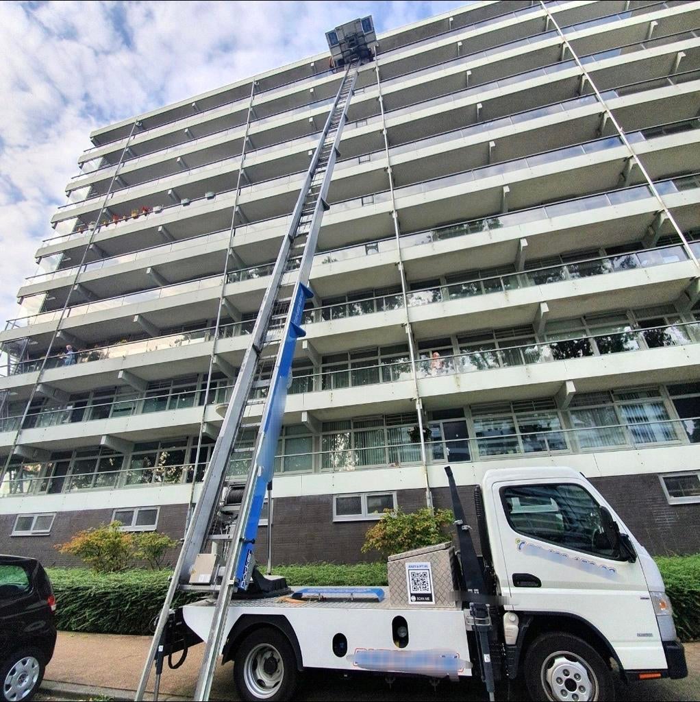 2 ascenseurs mobiles de 30 m Bocker Fuso Canter 2020/21, Autos, Entreprise, Achat, FUSO