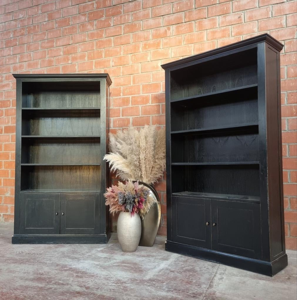 2  boekenkast/bibliotheekkast art:318/25.1+2