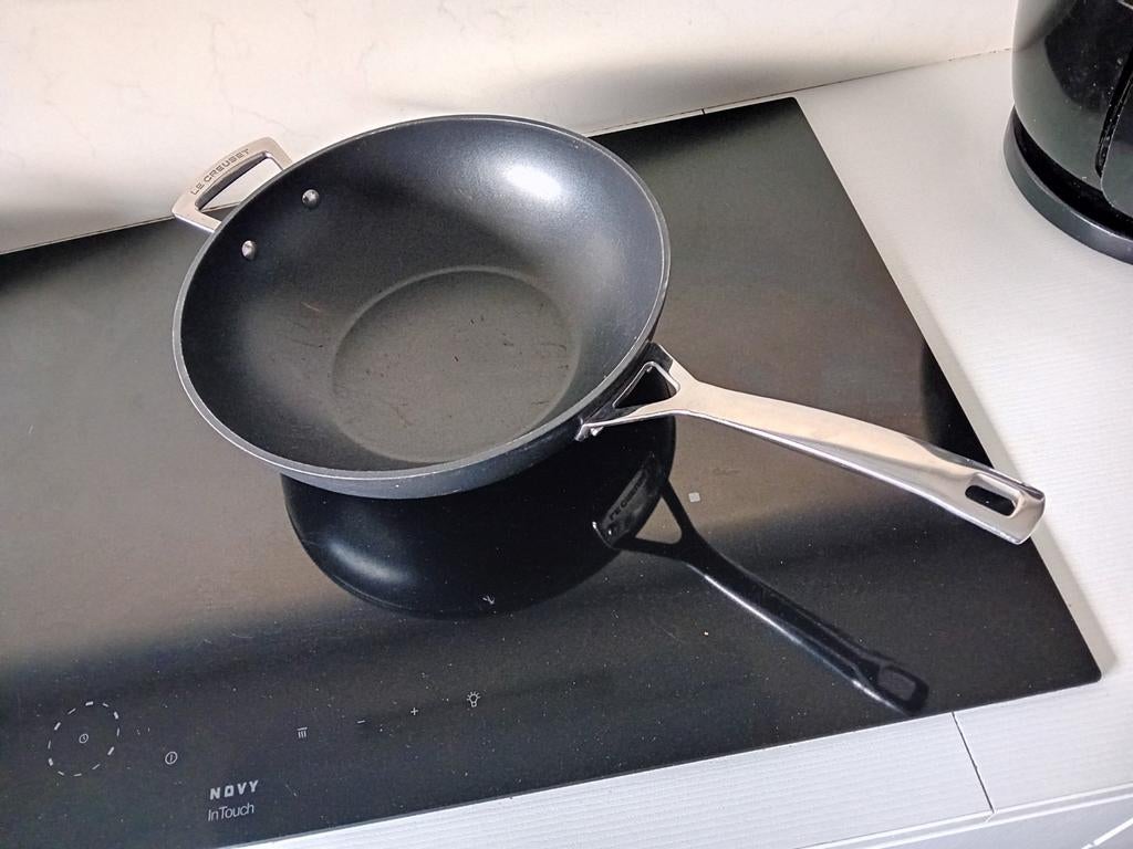 Casserole au wok Le Creuset, Enlèvement ou Envoi, Wok