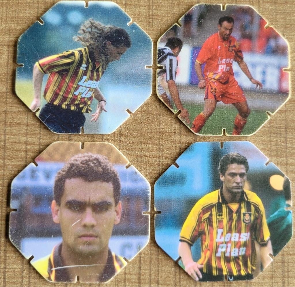 4 verzamelplaatjes voetbalclub K.V. Mechelen (jaren '90), Ophalen of Verzenden, Gebruikt, Poster, Plaatje of Sticker