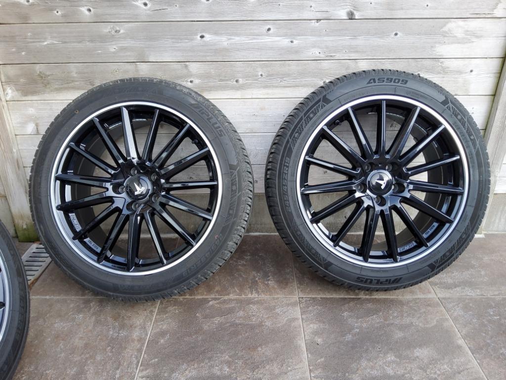 Jantes en aluminium de 19 pouces en parfait état., Autos : Pièces & Accessoires, Pneus & Jantes, Pneus et Jantes, 245 mm, 4 Saisons