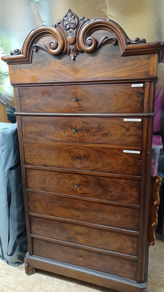 Notelaar ladenkast, Enlèvement