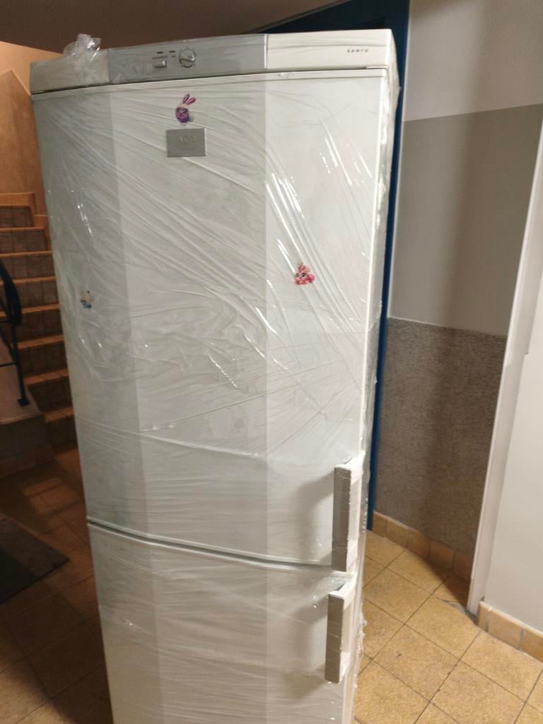 60 € Frigirateur et congélateur  Marque : AEG Extrafreeze, Enlèvement, Congélateur