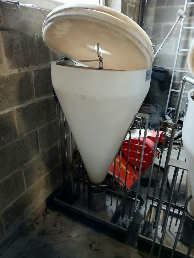 Lot de 3 trémies d'alimentation porc neuves!, Enlèvement