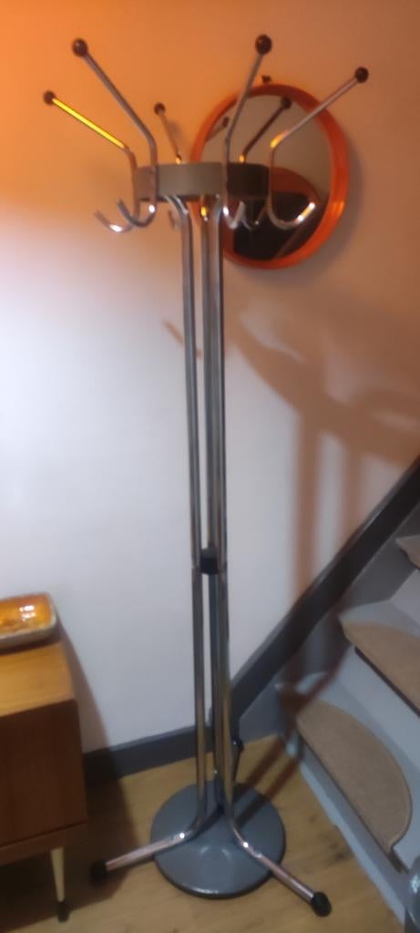 Kapstok, Ophalen, Zo goed als nieuw