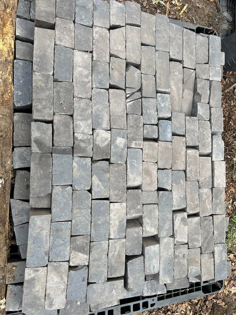 Overschot kleiklinkers vandersanden dringend weg, Ophalen