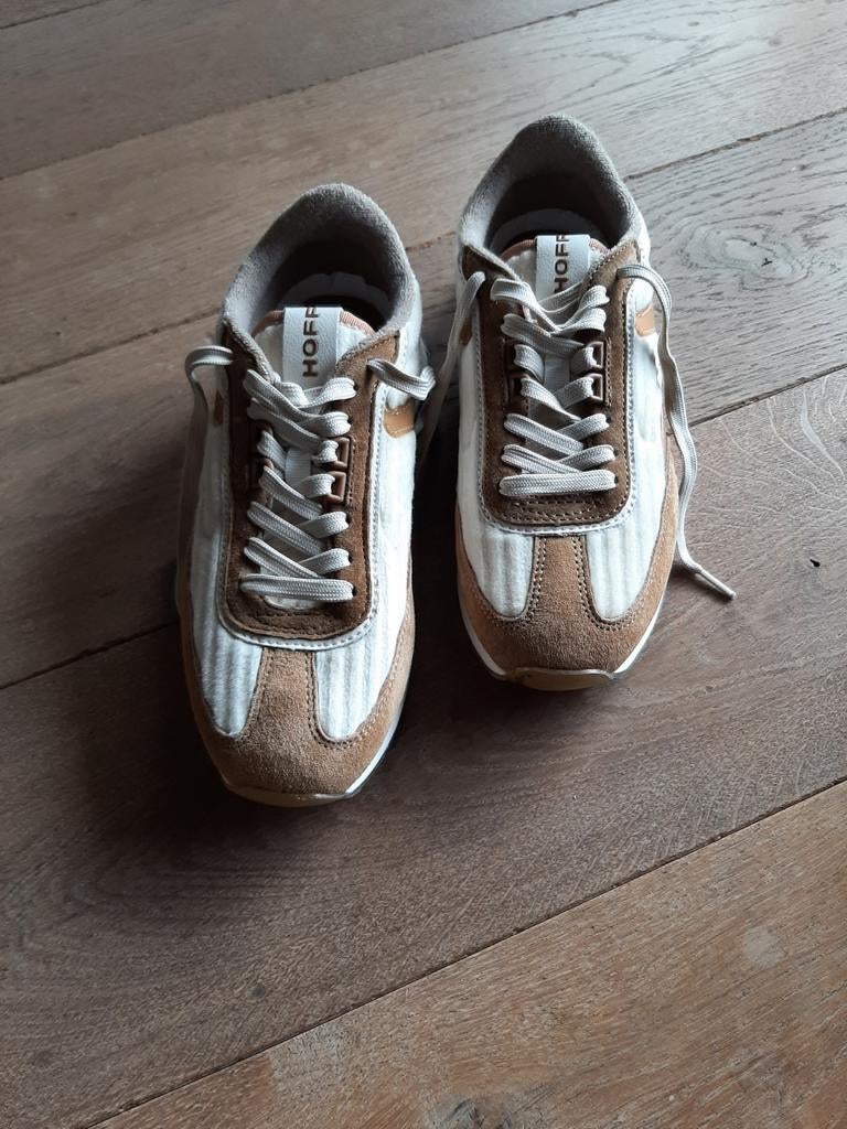 Sneakers Hoff.  Een koopje ! Niet gedragen!!, Ophalen, Nieuw, Sneakers