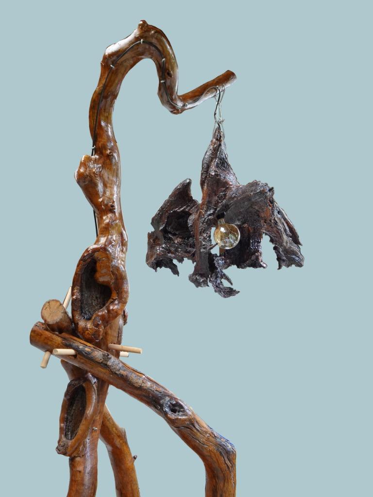 Lampe sur pied unique, Enlèvement