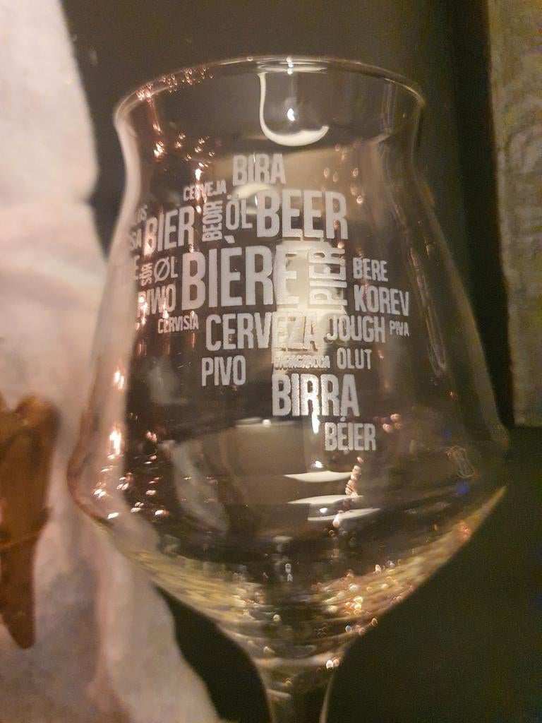 3 verres à bière sur pied avec impression. Epik/Namur, Collections, Enlèvement, Comme neuf