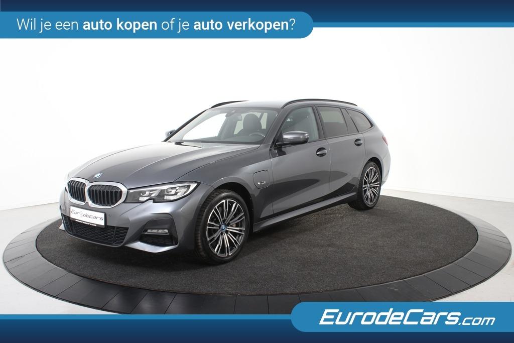 BMW 330e Touring xDrive M-Sport *1ste Eigenaar*Full Options*, Auto's, BMW, 4 cilinders, Leder, Bedrijf, 5 deurs