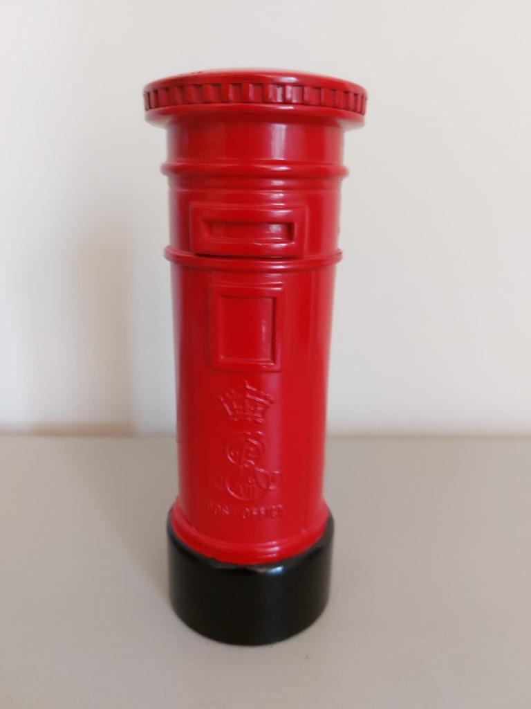 spaarpot UK rode brievenbus - UK hond, Ophalen of Verzenden, Zo goed als nieuw, Metaal of Blik, Object of Gebouw