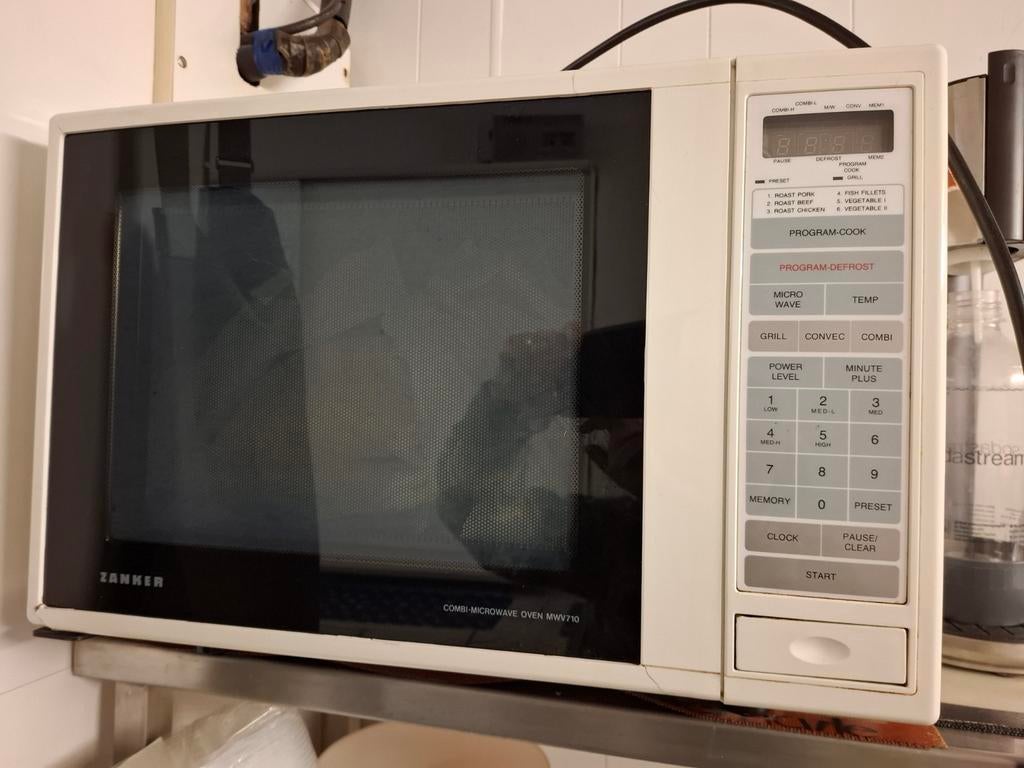 Combi microgolfoven oven. Zanker, Enlèvement, Utilisé, Four à micro-ondes combiné, Plaque tournante