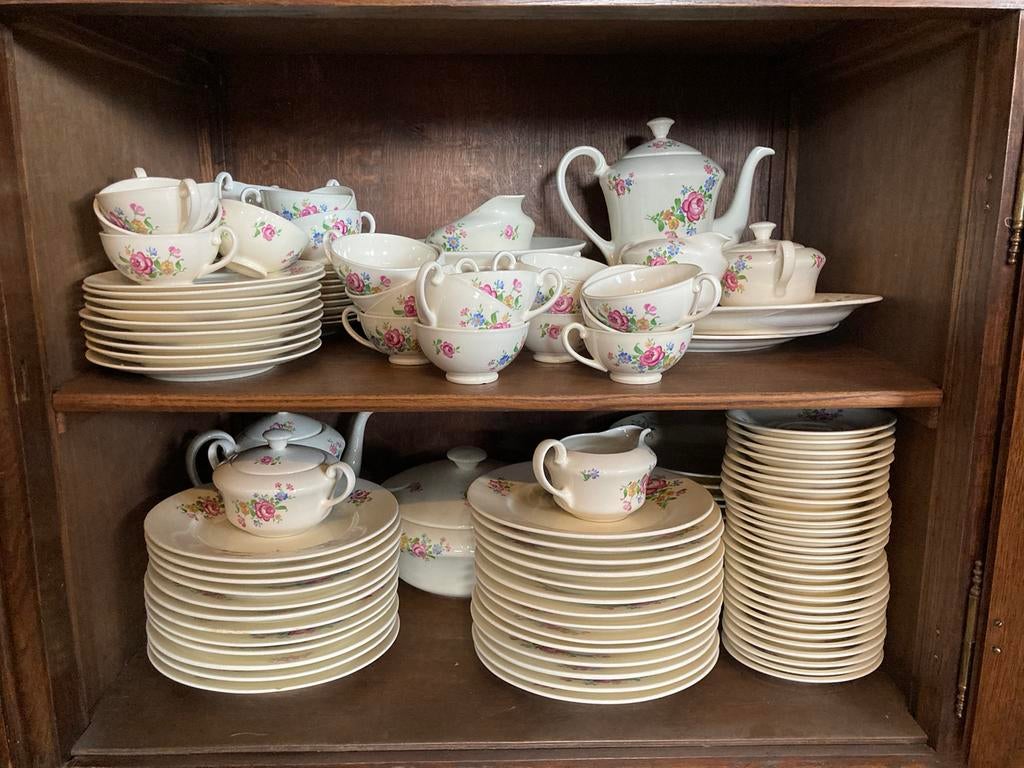 Mosa Maastricht - tafelservies (118) - veelkleurige bloemen, Ophalen