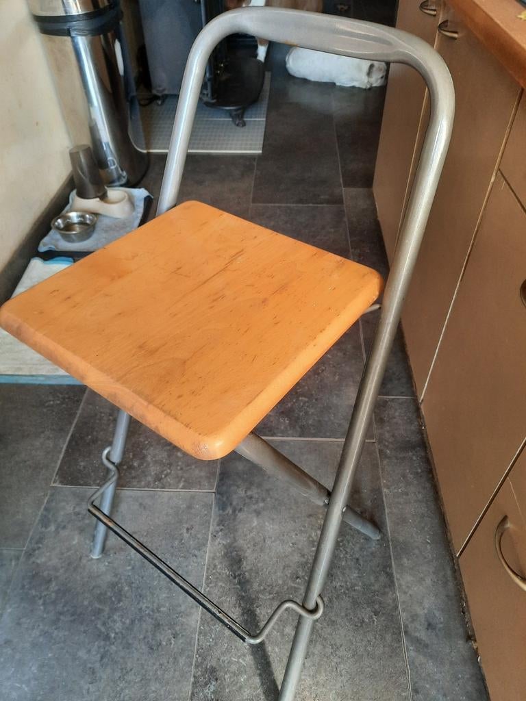 Tabouret de bar pliable vintage en bois et métal, Enlèvement, Utilisé, Bois