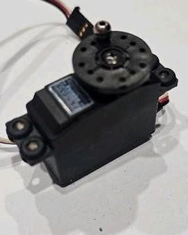 Micro servo Futaba S9257 – blocage diff / sélection vitesses, Échelle 1:10, Enlèvement ou Envoi, Pièce, Utilisé