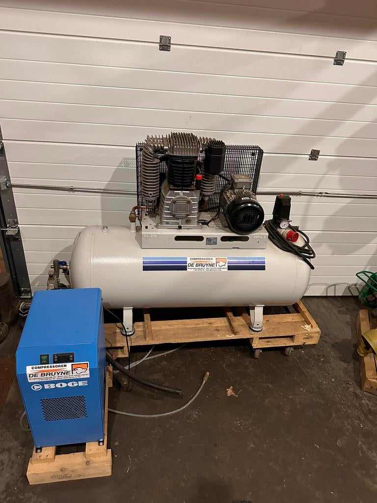 Compressor te koop, 100 liter of meer, Ophalen, Zo goed als nieuw, 10 bar of meer