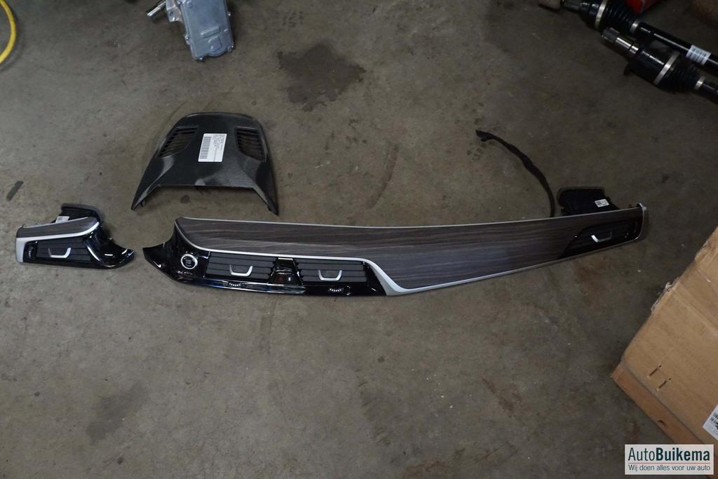 Origineel Bmw 6 Serie GT G32 dashboardlijst, -, -, Nieuw, Ophalen of Verzenden