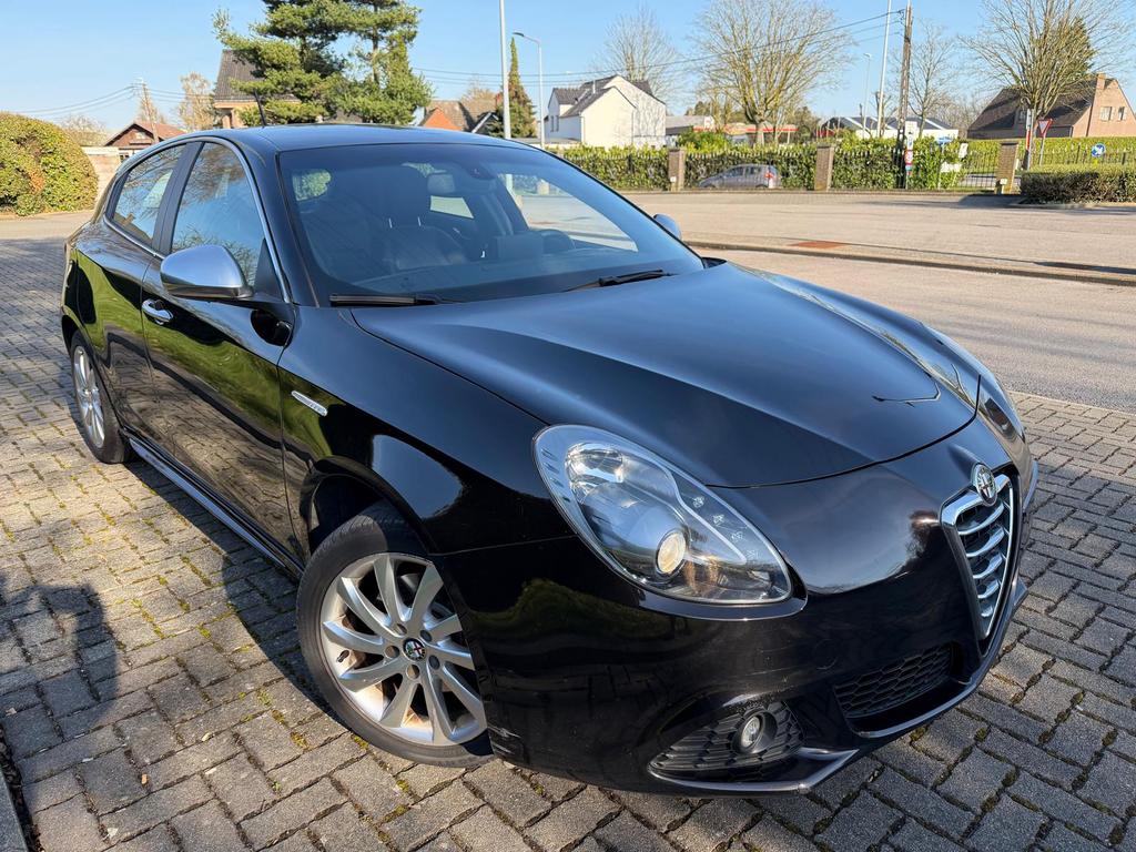 Alfa romeo giulietta BENZINE 1ste eigenaar, Auto's, Particulier, Giulietta, Te koop, Benzine