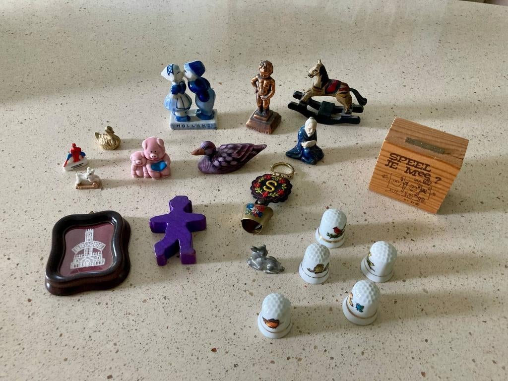 mini figuurtjes voor letterbak : 19 stuks, Ophalen of Verzenden, Zo goed als nieuw