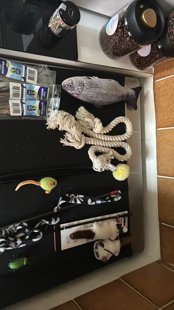 Des trucs pour chats, Enlèvement ou Envoi, Comme neuf