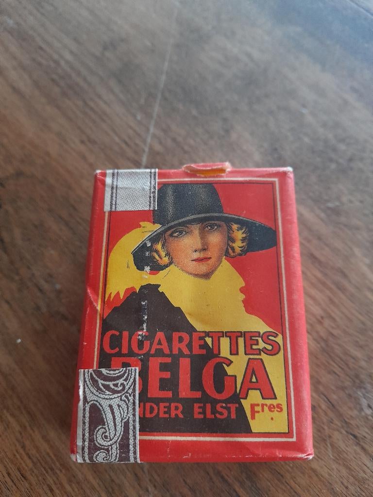 BELGA Free. 25 cigarettes avec bandeau de 2,20 fr. fermé, Collections, Enlèvement ou Envoi