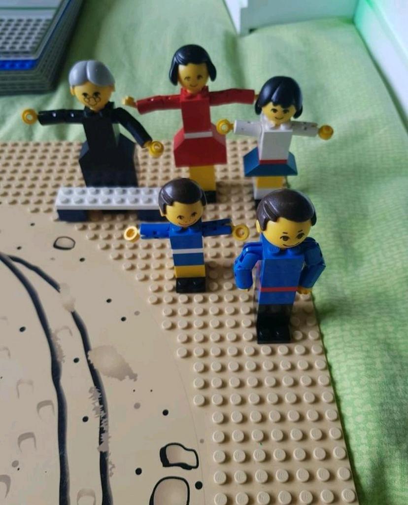 Poupées Lego, découvrez mes autres figurines géantes, Enfants & Bébés, Jouets | Duplo & Lego, Enlèvement, Lego