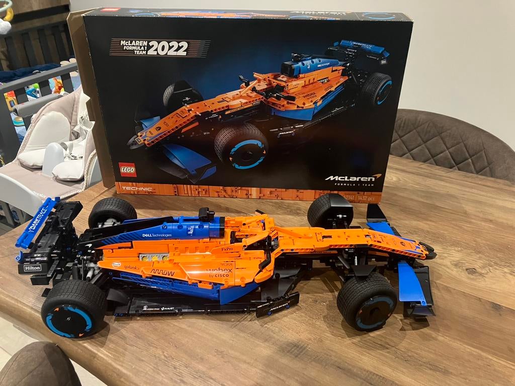LEGO Technic McLaren Formule 1 racewagen 42141, Ophalen, Zo goed als nieuw