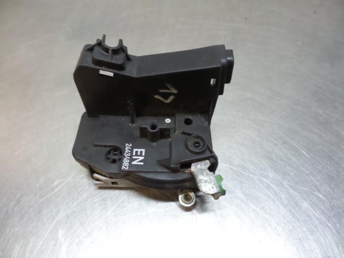 Deurslot Mechaniek 2Deurs links van een Opel Combo (Combo 02, Gebruikt, -, -, Opel