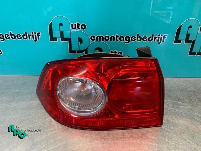 Feu arrière gauche d'un Renault Laguna (Laguna 01-), Autos : Pièces & Accessoires, Éclairage, Renault, Utilisé, 3 mois de garantie