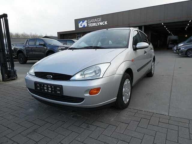 Ford Focus 1.6 i benzine 100pk Automaat 5d Ghia '00, Auto's, https://public.car-pass.be/vhr/caea7a31-4ad6-4352-80c8-c16cbeee06ea