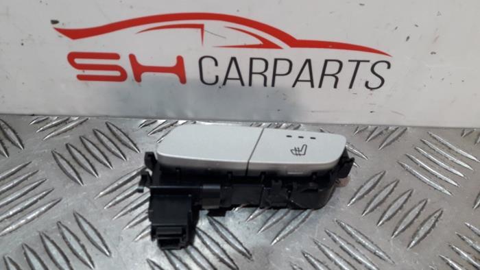 Stoelverwarmings Schakelaar van een Mercedes C-Klasse, Gebruikt, -, Ophalen of Verzenden, -